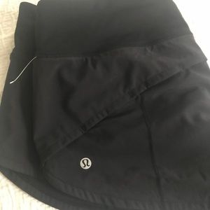Lululemon speed shorts size 8